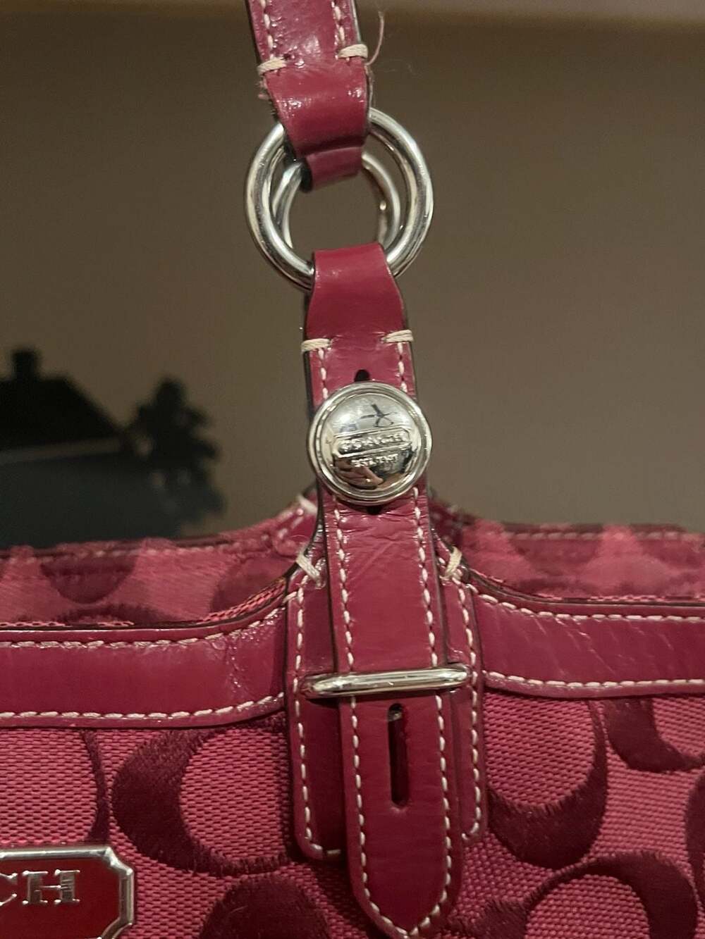 Coach Signature Canvas Gallery Tote Bag in Burgundy - Picture 4 of 10
